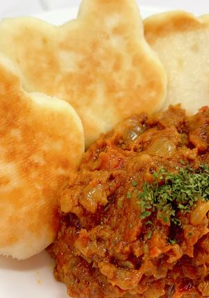 米粉キーマカレーと米粉ナン プレート-レシピのメイン写真