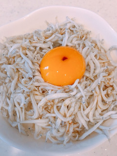 「我が家の丼」ごま油で濃厚、しらす丼-レシピのメイン写真