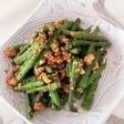 旬の野菜でナッツ胡麻和え