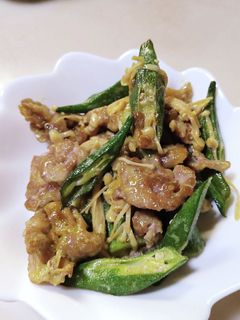 オクラと豚肉のマヨカレー炒め-レシピのメイン写真
