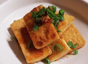 簡単副菜☆島どうふの麺つゆニンニクソテー-レシピのメイン写真