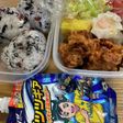 中1女子弁当アスメシ52おにぎり・唐揚げ