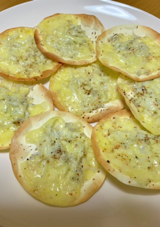 餃子の皮でしらすとチーズのピザ☆-レシピのメイン写真