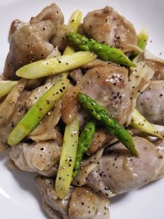 鶏もも肉とアスパラのレモン塩バター炒め-レシピのメイン写真