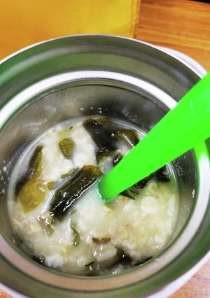 業スーのわかめスープでオートミール雑炊-レシピのメイン写真