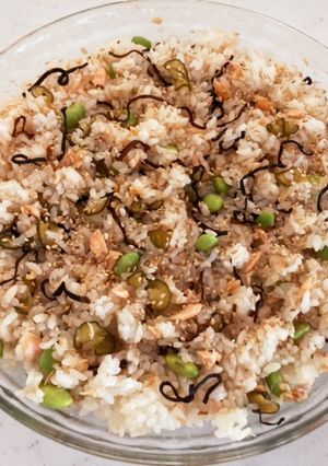 超簡単☆止まらない!鮭と枝豆の混ぜごはん-レシピのメイン写真