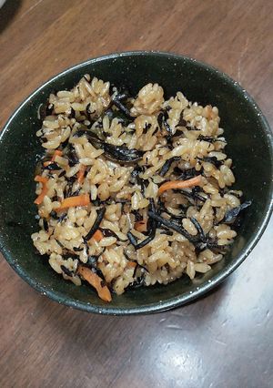 ひじきと人参の炊き込みご飯-レシピのメイン写真