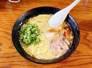 市販ので♪背脂入り本格濃厚豚骨ラーメン！-レシピのメイン写真