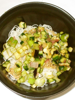 ピリ辛胡麻だれ素麺♪簡単夏バテに漢方薬膳-レシピのメイン写真