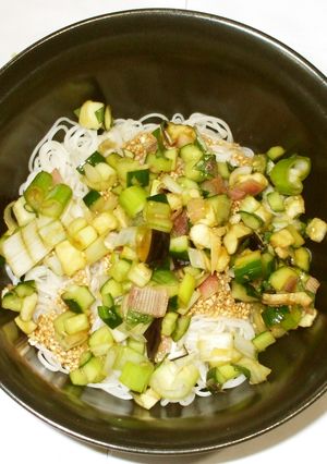 ピリ辛胡麻だれ素麺♪簡単夏バテに漢方薬膳-レシピのメイン写真
