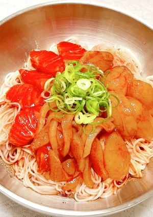 ピリ辛が最高！夏にピリッと海鮮そうめん！-レシピのメイン写真