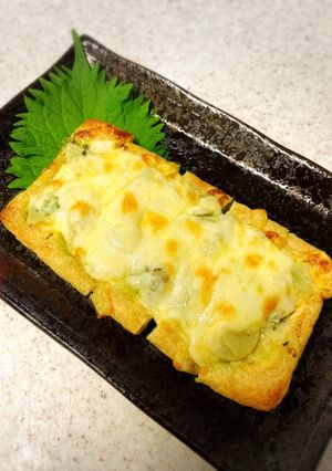 青いにんにく辣油で♪油揚げのチーズ焼き-レシピのメイン写真