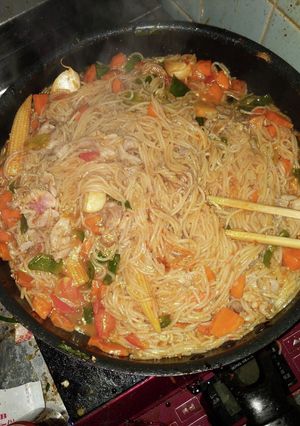 米粉家猪肩肉辣炒麺 ブンと豚肩肉の辣炒麺-レシピのメイン写真
