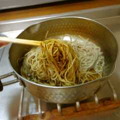 รูปของ 最速の金曜日のカレー（蕎麦）