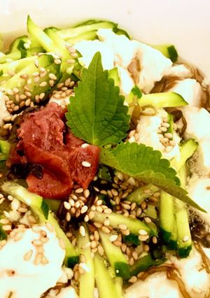 もずく酢､胡瓜､豆腐の胡麻&黒酢和え-レシピのメイン写真