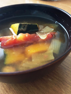 カボチャとトマトのお味噌汁-レシピのメイン写真