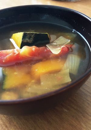 カボチャとトマトのお味噌汁-レシピのメイン写真