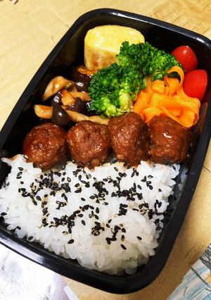 イシイのミートボールでケチャップ炒め-レシピのメイン写真