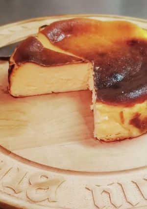 バスク風チーズケーキ-レシピのメイン写真