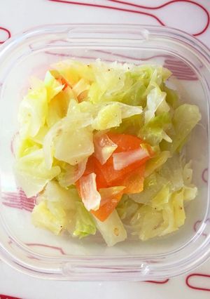 オ56.キャベツとにんじんのバター蒸し-レシピのメイン写真