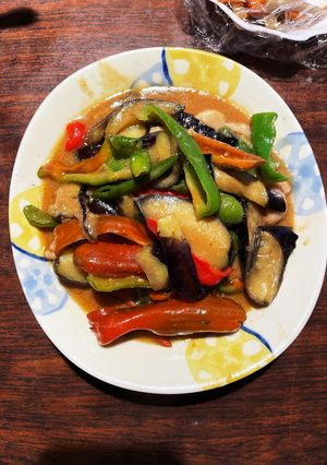 茄子とピーマンと鶏皮のラー油甘辛味噌炒め-レシピのメイン写真