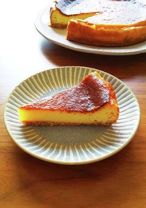 混ぜて焼くだけ簡単チーズケーキ-レシピのメイン写真