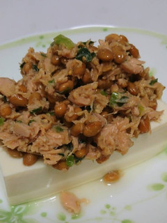 簡単!旨い!豆腐(冷奴)にツナねぎ納豆♪-レシピのメイン写真