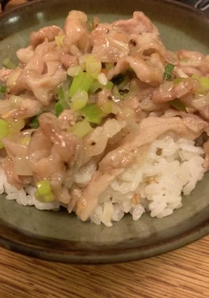 簡単　至高のネギ塩カルビ丼　リュウジ先生-レシピのメイン写真