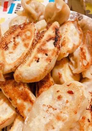 簡単✨手作りの皮でモチモチ餃子-レシピのメイン写真