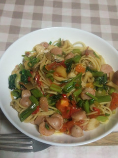 夏野菜とソーセージのピリ辛スタミナパスタ-レシピのメイン写真