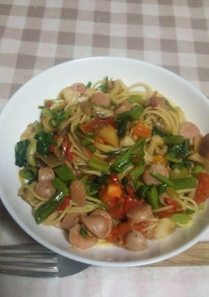 夏野菜とソーセージのピリ辛スタミナパスタ-レシピのメイン写真