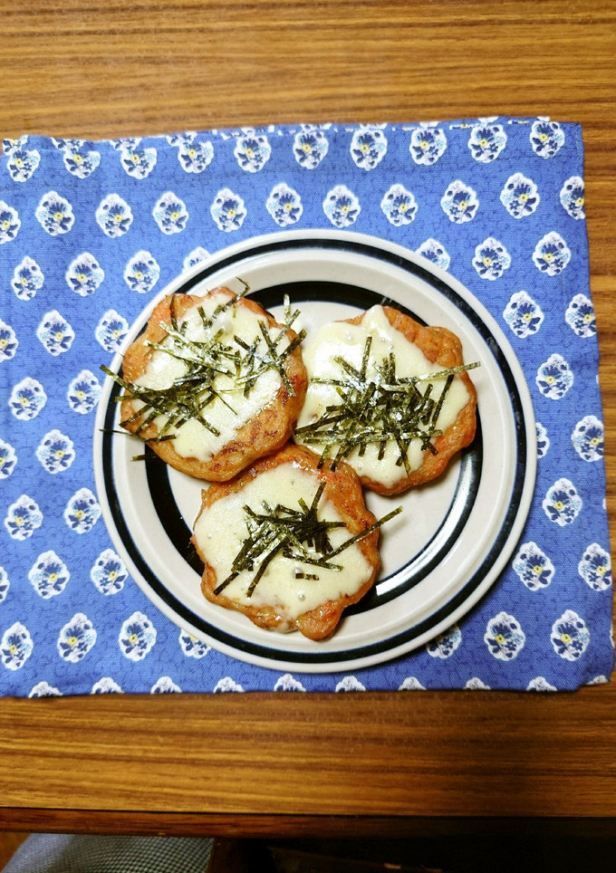 ヨウサマの減塩さつま揚げのチーズ焼き-レシピのメイン写真