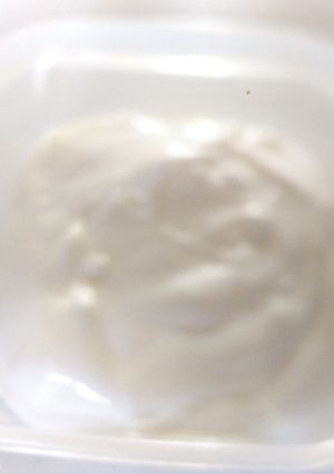 ヨーグルトクリーム-レシピのメイン写真