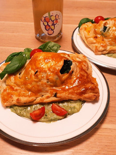 ワインに合う♪鮭とほうれん草のパイ包み-レシピのメイン写真