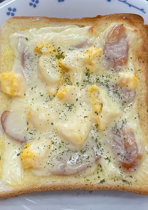 ウィンナーと卵のチーズトースト-レシピのメイン写真