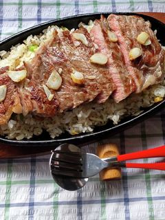 和牛ステーキwithガーリックライス♪-レシピのメイン写真