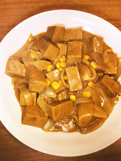 玉ねぎ高野豆腐とコーンのスープカレー-レシピのメイン写真