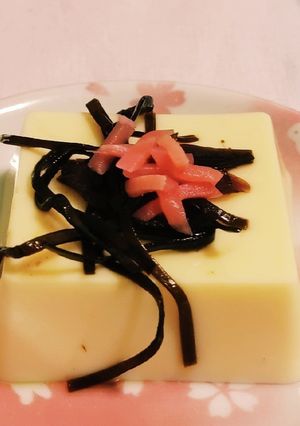 “玉子豆腐”&おやさい昆布煮/紅生姜のせ-レシピのメイン写真