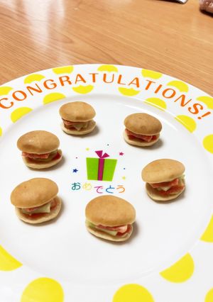簡単！犬おやつ　誕生日バーガー-レシピのメイン写真
