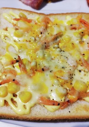桜えびとコーンのマヨチーズトースト-レシピのメイン写真