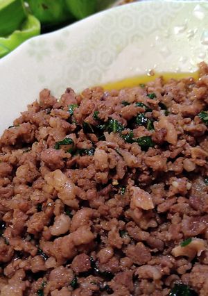 牛ひき肉のバジル炒め・かぐら南蛮にのせて-レシピのメイン写真