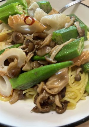 オクラとちくわとしめじのパスタ-レシピのメイン写真
