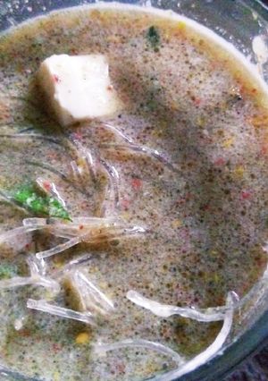 冷や汁の材料にお湯を注いでマグ春雨-レシピのメイン写真