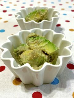 アボカドのごま和え(マヨポン味)-レシピのメイン写真