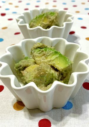 アボカドのごま和え(マヨポン味)-レシピのメイン写真