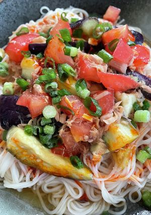 ナストマトツナ！ピリ辛冷やしそうめん-レシピのメイン写真