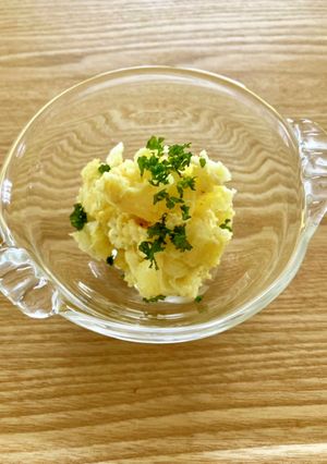 じゃが芋１個で。カレーマヨ味ポテトサラダ-レシピのメイン写真
