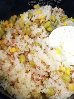 白だしで枝豆コーン炊き込みご飯-レシピのメイン写真