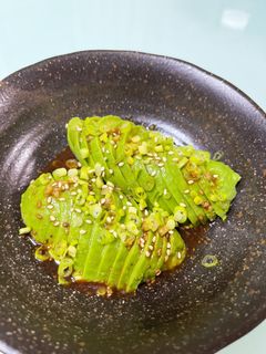 焼肉のタレとわさびで即席アボカド-レシピのメイン写真