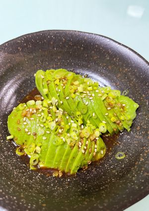 焼肉のタレとわさびで即席アボカド-レシピのメイン写真